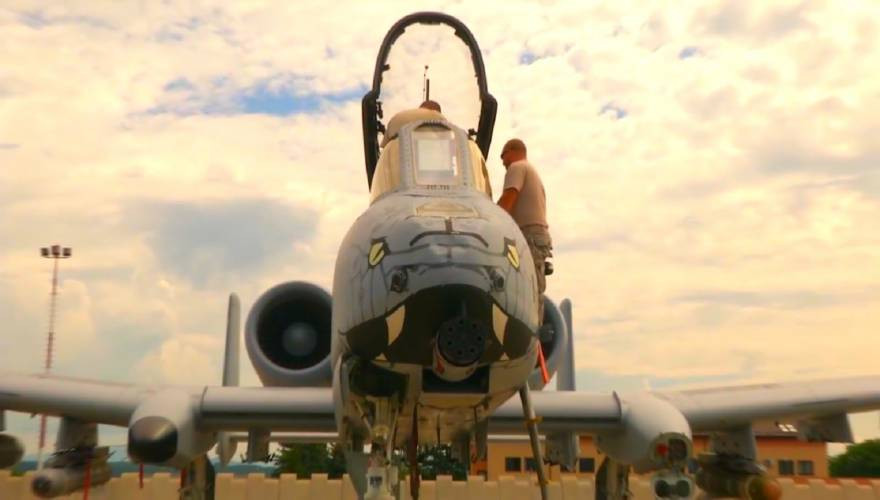 Οι «καταστροφείς» αρμάτων μάχης – Τα Fairchild A-10 Thunderbolt II (βίντεο)